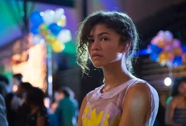 Zendaya (เซนเดยา)